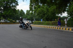 The footpeg did not scrape the road here