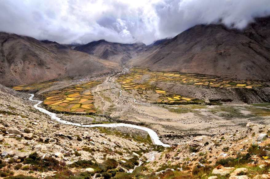 The first major settlement we saw in Tibet, between Zhangmu and New Tingri